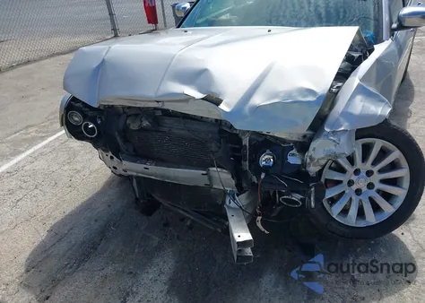 2010 Chrysler 300 Touring/Signature Series/Executive Series from USA, damaged, VIN 2C3CA5CV6AH251475